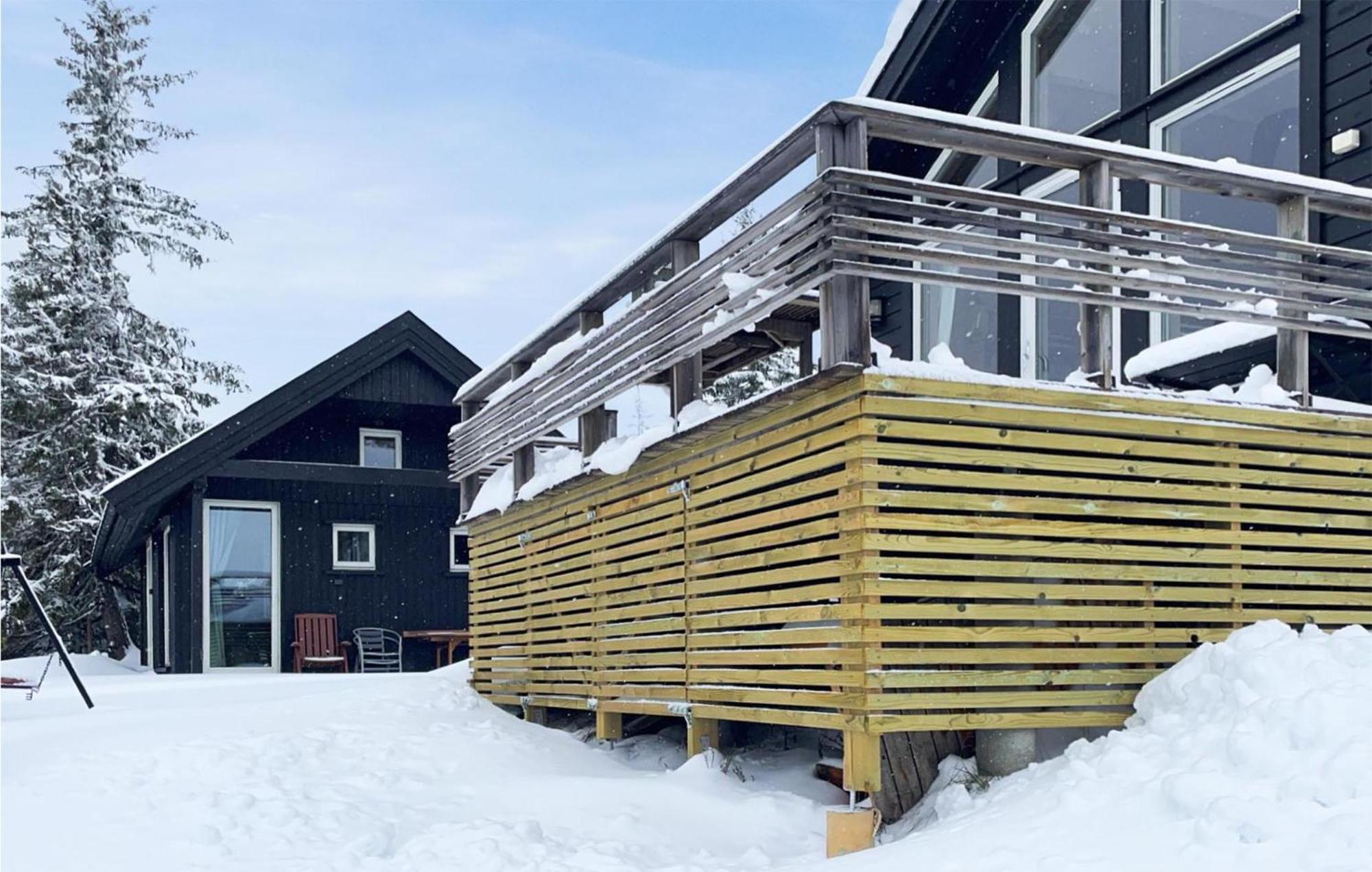 Amazing Home In Sjusjoen With Kitchen Bagian luar foto